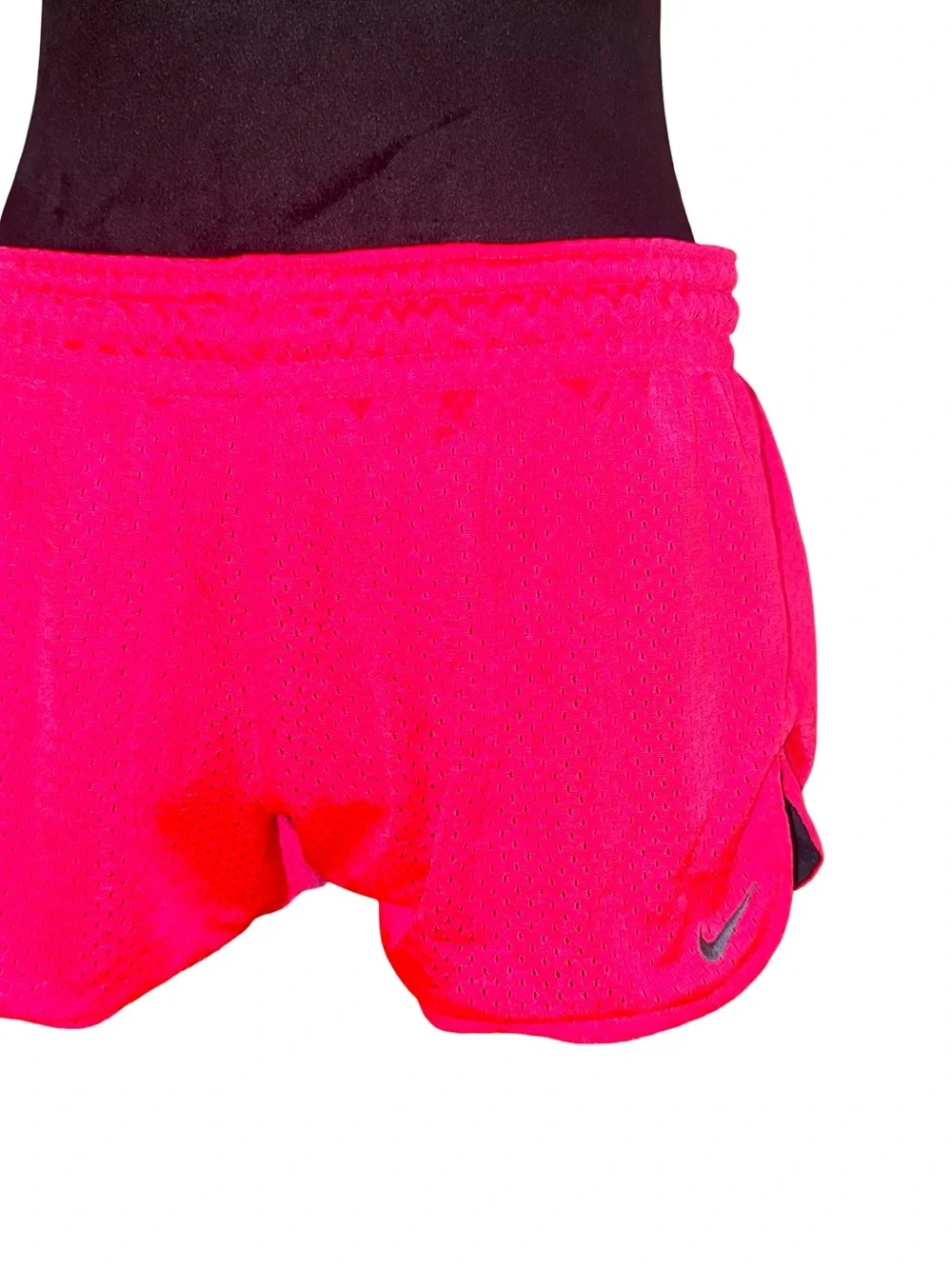 Y2K neon pink Nike‎ Dri-Fit mesh shorts feature a black inner lining sz S